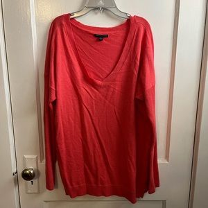 American eagle v neck sweater